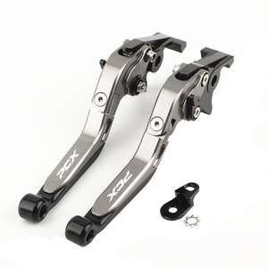 Levier de frein et d'embrayage usiné CNC de haute qualité, finition anodisée rouge et noire pour les pièces de scooter de la série PCX - Product Image 3