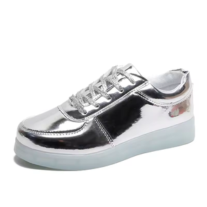 Chaussures décontractées de luxe rétro pour hommes, baskets LED de haute qualité, respirantes, lumineuses, rehaussantes, pour la marche - Product Image 3