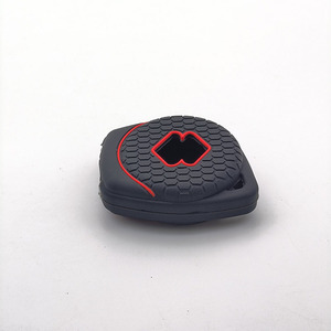 Housse de télécommande de voiture en silicone à 2 boutons pour Suzuki Swift Ignis Vitara Liana Ciaz Baleno Housse de porte-clés de voiture Shell Decor - Product Image 5