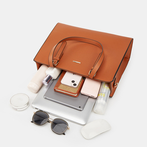 Tas Tote Kulit PU Trendy <span class=keywords><strong>4</strong></span> in 1 Set Tas Tangan Dompet dan Tas Wanita Desain Baru Fashion Terbaru Tas Wanita - Product Image 5