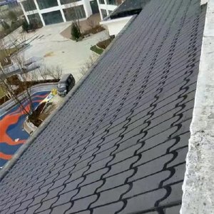 Renovación de Techos de Tejas Metálicas, Reparación de Fugas e Instalación de una Capa Protectora Impermeable Adicional, Arena de Color 3D - Product Image 3