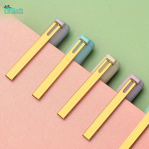 2026 Con un elegante clip metálico y un impresionante acabado degradado, este bolígrafo roller exuda un sentido de estilo refinado. - Product Image 4