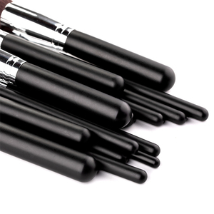 Ensemble de 15 pinceaux de maquillage sans logo, haute qualité, personnalisable, pour blush, fond de teint, fards à paupières, avec étui. - Product Image 5