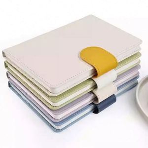 Cuaderno de Bolsillo A6 Exquisito de Alta Gama para Negocios, Cuaderno Pequeño Portátil con Hebilla, Páginas Interiores con Líneas Horizontales y Puntos, Personalizable - Product Image 1