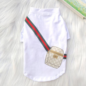 Nouveau T-shirt d'été léger et tendance pour chien <span class=keywords><strong>à</strong></span> manches courtes, style <span class=keywords><strong>sac</strong></span> <span class=keywords><strong>à</strong></span> <span class=keywords><strong>dos</strong></span>, pour bouledogues <span class=keywords><strong>français</strong></span> et chiens Teddy, vente en gros - Product Image 1