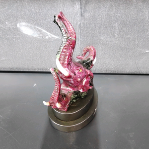 งานแกะสลักรูปช้างจากหินรูบี้โซไซต์สุดหรู ขนาด 120x90x160 มม. หินธรรมชาติ เหมาะสำหรับเป็นของขวัญทางธุรกิจ - Product Image 4