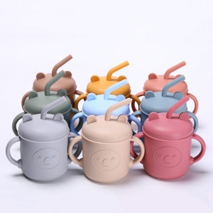 Mignonne tasse à paille en silicone pour bébés, anti-chute, avec couvercle anti-poussière, pour l'apprentissage de la boisson chez les enfants - Product Image 2
