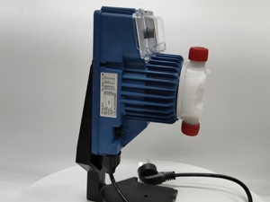 Bomba Dosificadora de Alta Precisión SEKO AKL603 48V 500W para Uso en la Industria Automotriz - Product Image 2