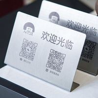 Sitio Web Personalizado para Pedidos y Ventas con Etiquetas de Mesa con Código QR en Metal Dorado y Plateado, Diseño Antiguo y Moderno de Feng Shui