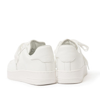 Chaussures de sport décontractées légères pour hommes, en cuir croûte personnalisé, à semelle épaisse, rehaussantes, à lacets, en maille respirante, blanches