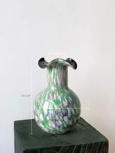 Jarrón de cristal hecho a mano con manchas de colores - Product Image 3