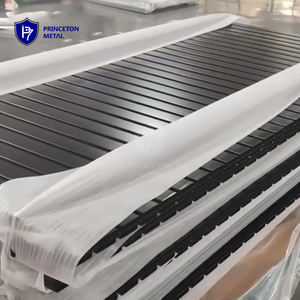 Clôture en aluminium à lattes verticales soudées en métal, revêtement poudré blanc/noir, design naturel écologique en 3D - Product Image 2