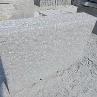 Clôture murale moderne en granit gris naturel Bloc de pierre de surface ciselé pour décoration murale en pierre décorative extérieure pour parc de jardin