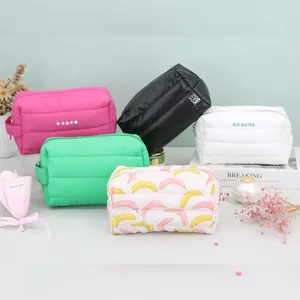 Bolsa de maquillaje acolchada personalizada, bolso de maquillaje relleno de algodón, grande, suave, impermeable