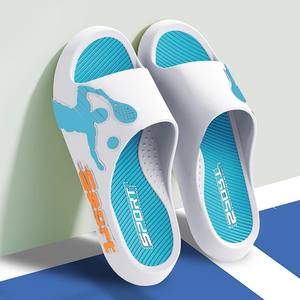 Nouvelles pantoufles de tennis d'intérieur pour hommes avec fonction antidérapante, semelle épaisse et douce, sensation de marcher sur du caca pour une utilisation estivale à la maison - Product Image 4