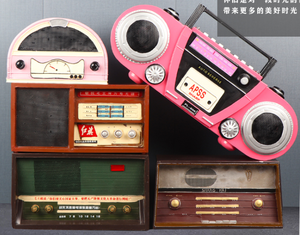 Grabadora de cassette de radio portátil Estilo vintage, superventas - Product Image 1