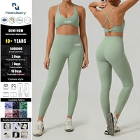 Set Yoga 2 Potong Wanita, Ringan dan Bernapas, Bra Olahraga Kerah Bulat, Legging Pinggang Tinggi Model Crisscross Back, Warna Sage