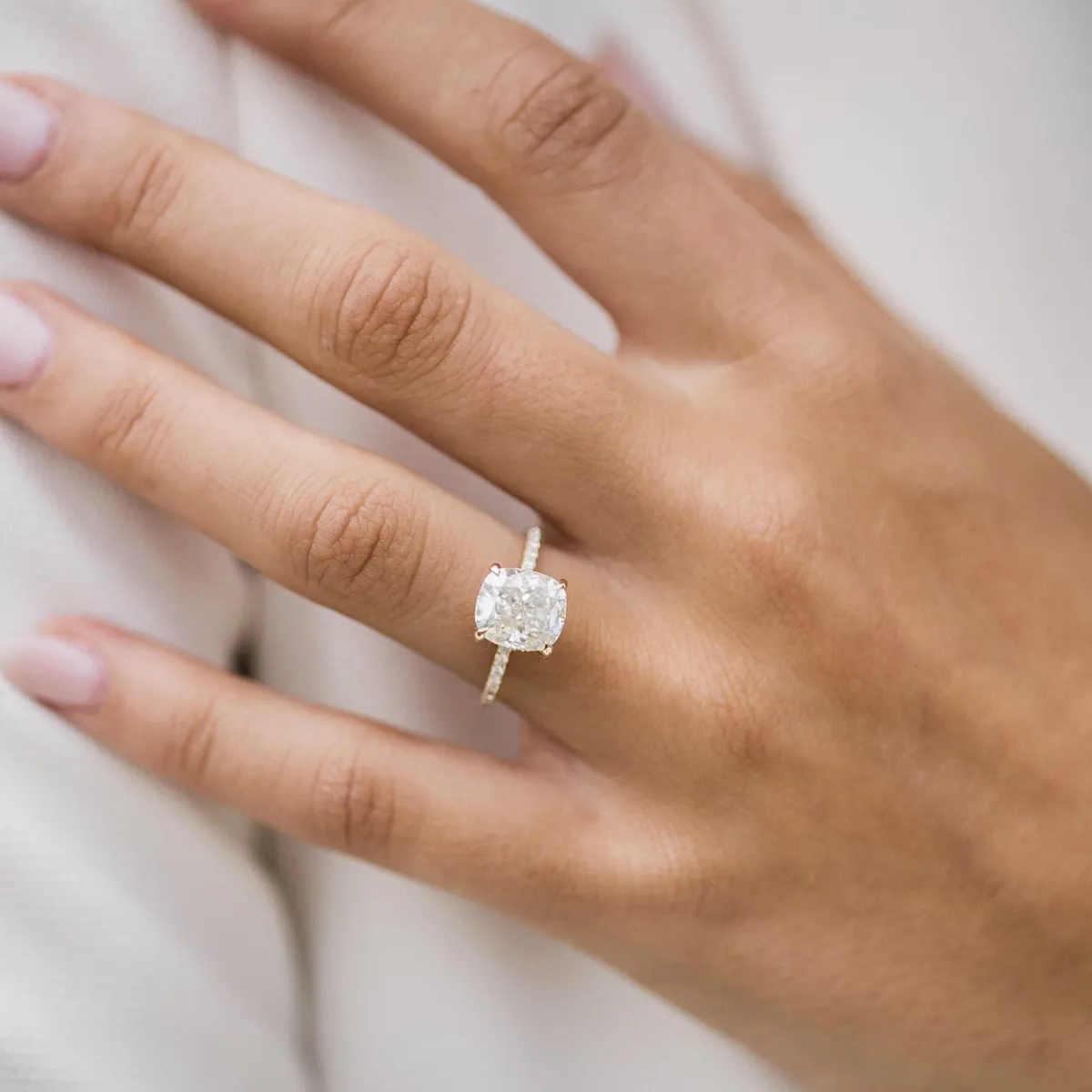 Custom Luxury Stylish Fine Cushion Cut Solitaire Cubic Zirconia Hidden Halo Engagement Wedding Ring Sterling Silver Ring