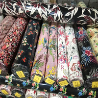 Tissu Imprimé en Rayonne de Chine, Tissage « Make to Order », Motifs Floraux, 100 % Viscose, Prix Abordable, Très Vendu, Prêt à l'Expédition