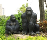 Vente flash : Sculpture de gorille en fibre de verre grandeur nature pour la décoration de parcs et jardins extérieurs