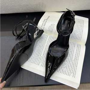 Nuovi stili eleganti signora <span class=keywords><strong>cinturino</strong></span> alla caviglia a punta <span class=keywords><strong>tacchi</strong></span> a zeppa <span class=keywords><strong>rossi</strong></span> per le donne - Product Image 4