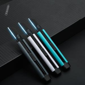 कार्यालय कला शिल्प घर उपयोग के लिए कार्डबोर्ड के लिए 18 मिमी चौड़ा ब्लेड रिट्रेटेबल उपयोगिता चाकू डिय ग्रेड बॉक्स कटर घर उपयोग के लिए-ओम अनुकूलन - Product Image 5