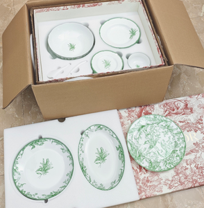 Service de table en porcelaine de 32 pièces, motif minimaliste nordique, muguet - Product Image 6