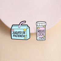 Vente en gros usine : Pin's en émail souple et pin's de revers en métal, personnalisés, en forme de boîte de jus ou de pilule, mignons, amusants, à thème dessin animé, en stock, pour commande en gros