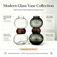 Grand vase rond en verre avec accents en bois de style nordique, idéal pour les arrangements floraux sur table