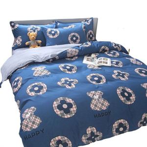 2025 Trending Wholesale Quality All-Season Customizable 100% Polyester Luxury Woven 4-Piece Pillow and <b>Comforter</b> Bedding <b>Set</b> - Product Image 1