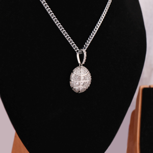 Colgante Estético en Forma de Balón de Voleibol con Diamante Redondo Cultivado en Laboratorio en Oro Sólido de 14 Quilates para Todas las Ocasiones para Hombres y Mujeres - Product Image 4