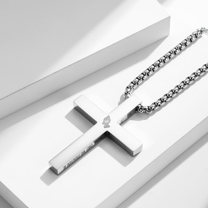 Collier croix en acier inoxydable plaqué or, pendentif croix religieux, bijoux unisexes pour la foi et la prière - Product Image 3