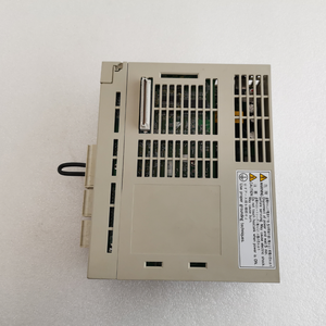 Controlador SGD7S-330A00A, Amplificador de Accionamiento SGD7S-330, Sistema de Accionamiento de un Solo Eje para Automatización Industrial - Product Image 4