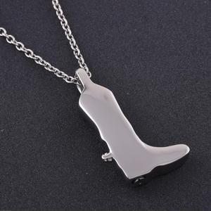 ラッキーブーツ クリスチャン ステンレス製 火葬骨壺 ペンダントネックレス 遺灰保管 メモリアル - Product Image 4
