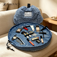 Sac de rangement à maquillage esthétique, moelleux et shaggy avec cordon de serrage, grande ouverture, se pose à plat, sac de voyage pour cosmétiques, logo personnalisé OEM, vente en gros