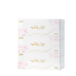 Lingette douce infusée de lotion et de vitamine E pour soulager la sécheresse hivernale - Product Image 1