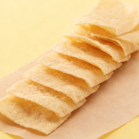 Huanglaowu Zoute Volwassen Chinese-stijl Gepofte Knapperige Yam Chips in Zak voor Groothandel
