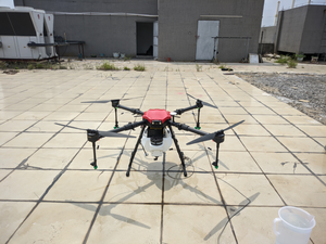 Drone agricole professionnel avec une grande capacité de 16 L pour une pulvérisation de cultures et une gestion agricole à haute efficacité - Product Image 6
