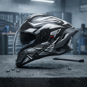 26 Nouveaux Casques de <span class=keywords><strong>Moto</strong></span> Universels Quatre Saisons en ABS pour Hommes et Femmes, Style Track, Cool et Élégants, Vente Chaude - Product Image 2