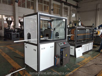 Machine d'extrudeuse en plastique de tuyau d'eau de PVC Foamex personnalisée avec des composants de noyau-boîte de vitesse de moteur de vis-direct du fabricant