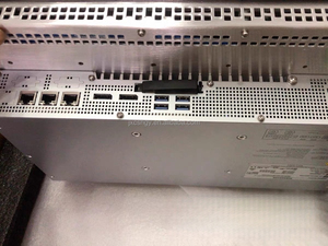 6AV7241-5DC17-0GA0 คอมพิวเตอร์อุตสาหกรรมซีเมนส์ SIMATIC 477E หน้าจอสัมผัส 19 นิ้ว (1366 x 768) พร้อมพอร์ต USB ด้านหน้า; 4 พอร์ต USB - Product Image 5