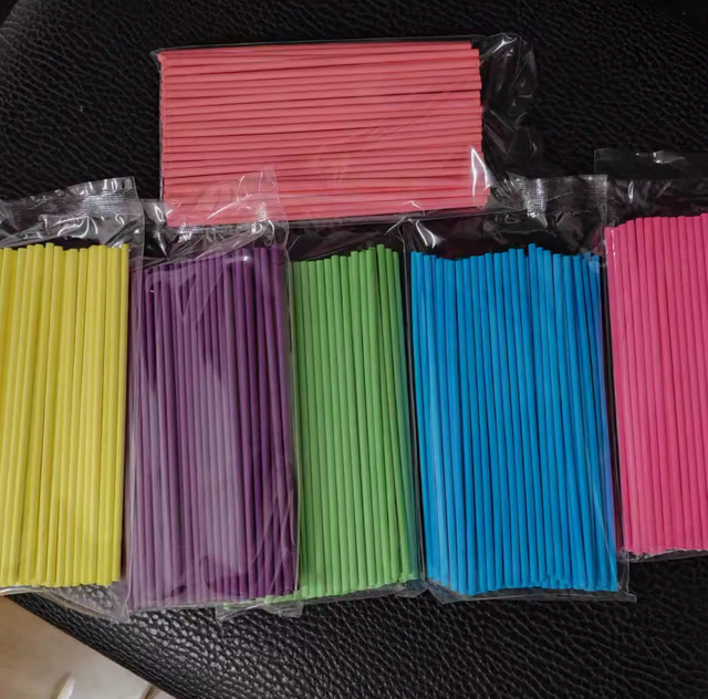 Wholesale Customized Lollipop Marshmallow Candy Disposable Paper Stick Colorful Cake Pop Sticks for Bar Birthday Wedding Party