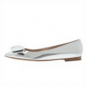 Zapatos de Novia de Lujo en Charol Plateado con Pedrería, Zapatos Planos de Punta Puntiaguda para Boda, Otoño-Verano - Product Image 3