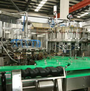 Línea Automática de Llenado de Bebidas Carbonatadas para <span class=keywords><strong>Agua</strong></span> con Gas, con Línea de Embotellado de Bebidas Carbonatadas, 3000 BPH, de 250 ml a 2000 ml - Product Image 2