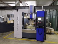 Centre d'usinage CNC PRCS VMC850 de haute précision, machine de fraisage verticale 4 axes de qualité, système de commande, broche BT40