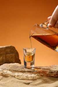 Perawatan kesehatan sehari-hari Xiake Legend <span class=keywords><strong>Panax</strong></span> Quinquefolius anggur <span class=keywords><strong>Herbal</strong></span> 35% alkohol rendah 350ml botol untuk kekebalan & kesehatan secara keseluruhan - Product Image 5