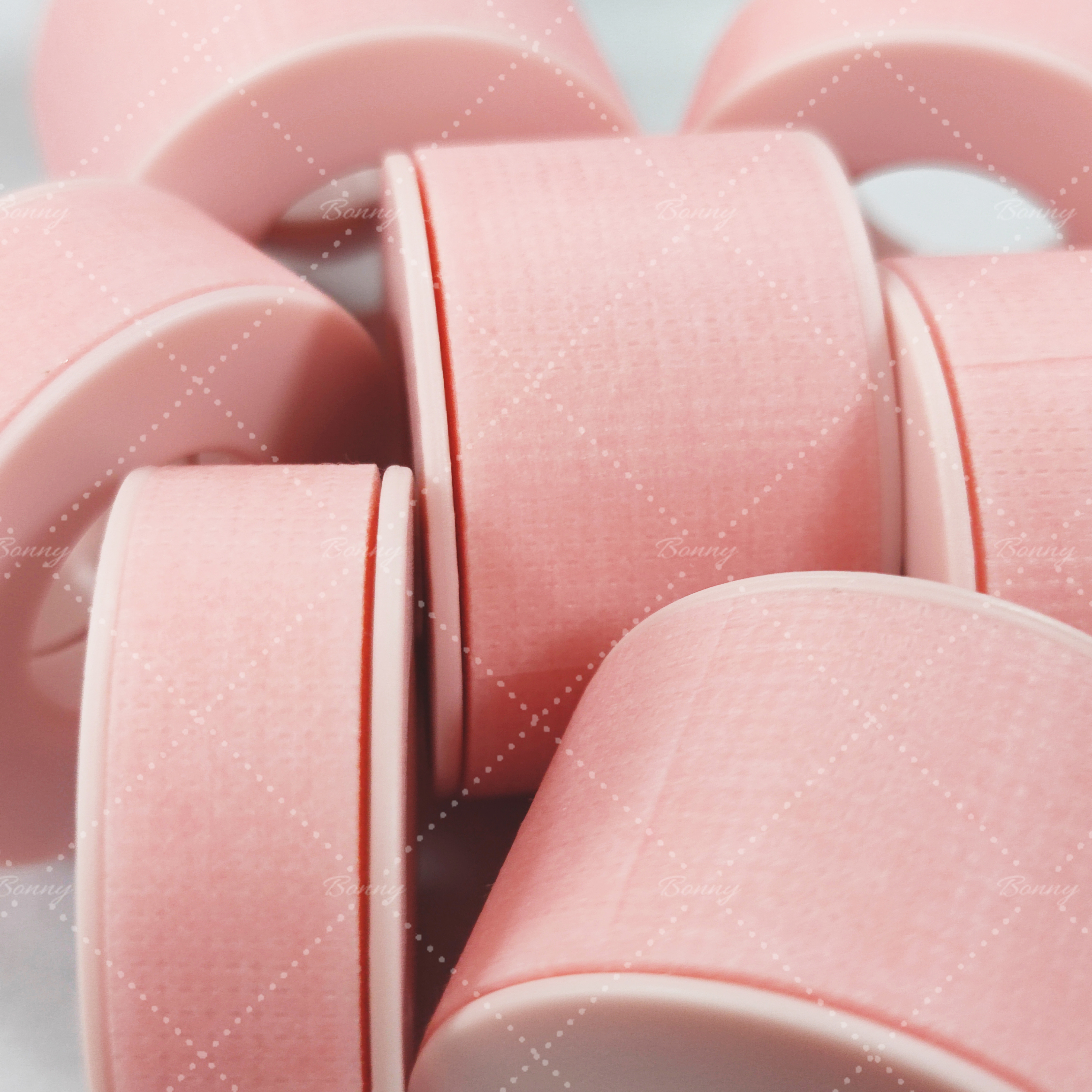 High Quality Wholesales Lash Tapes Pink Silicone Gel Eyelash Tear Tapes Eyelash Extensions grafting Breathable tapes