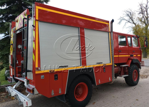 Nouveau camion de pompiers forestiers Renault 4000L tout-terrain pour la lutte contre les incendies en zone sauvage - Product Image 2