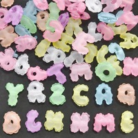 Perles en acrylique en forme de lettres, ondulées, festonnées, à grand trou, pour accessoires de bijoux, fabrication de chaînes de téléphone et de porte-clés DIY
