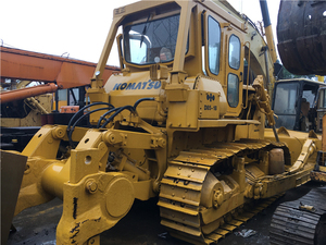 Bulldozer Komatsu D85A d'occasion avec ripper et lame en U pour travaux de terrassement lourds - Product Image 4